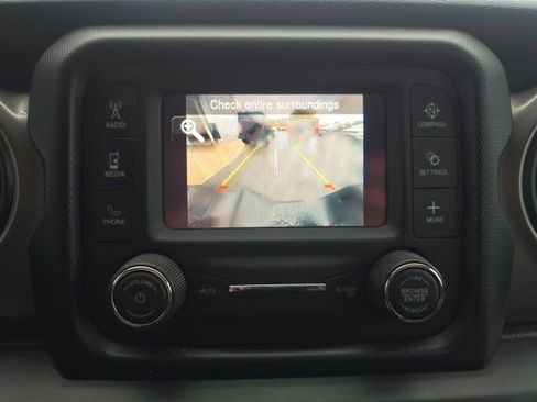 Certified 2020 Jeep Gladiator Sport image 19