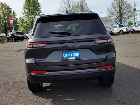 New 2026 Jeep Grand Cherokee Limited AWD/4WD image 7