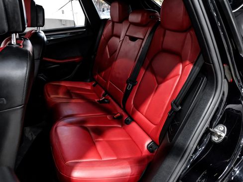 Used 2017 Porsche Macan Turbo image 17