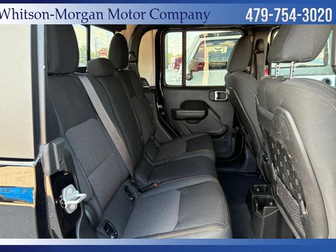 Used 2022 Jeep Gladiator Mojave w/ Cold Weather Group image 30