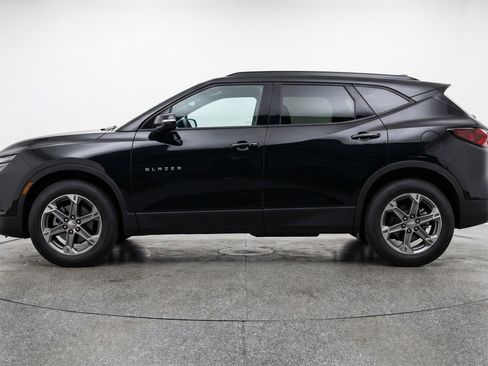 Used 2025 Chevrolet Blazer LT image 5