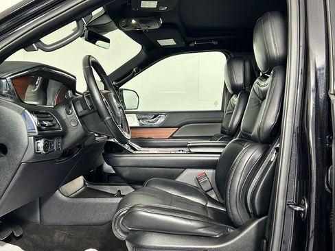 Used 2020 Lincoln Navigator L Reserve w/ Luxury Package image 37