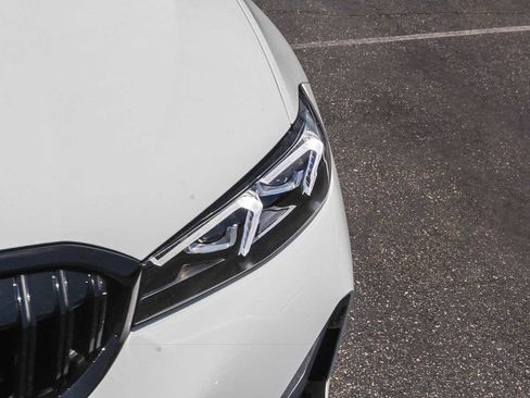 New 2026 BMW 330i Sedan w/ M Sport Package RWD image 10