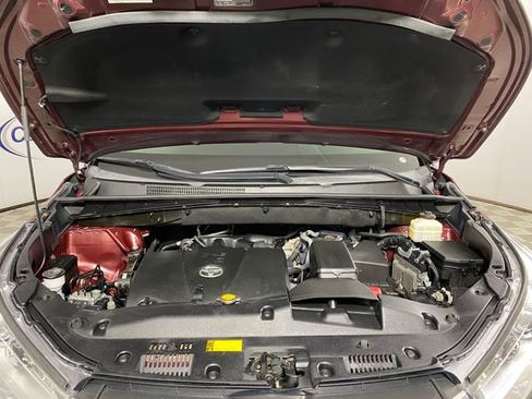 Used 2017 Toyota Highlander XLE w/ Protection Package #3 image 25