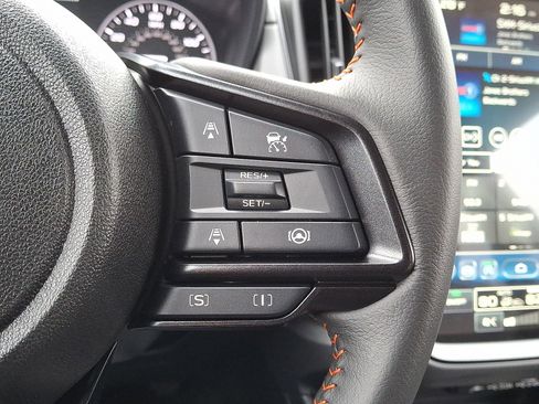 Used 2025 Subaru Crosstrek 2.5i Limited AWD/4WD image 22