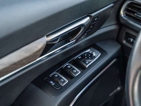 Used 2022 Kia Telluride SX w/ SX Prestige Package image 30