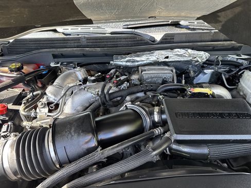 Used 2018 GMC Sierra 2500 Denali w/ Duramax Plus Package AWD/4WD image 19