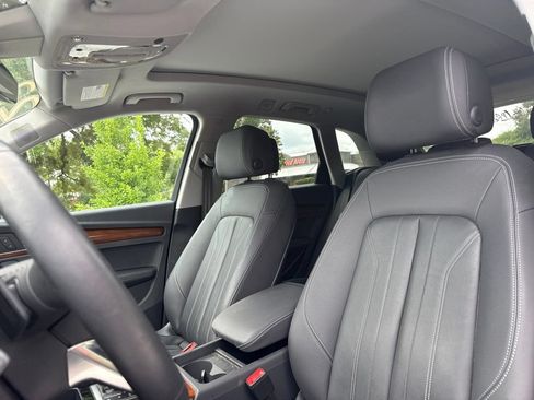 Used 2023 Audi Q5 2.0T Premium Plus w/ Premium Plus Package AWD/4WD image 12
