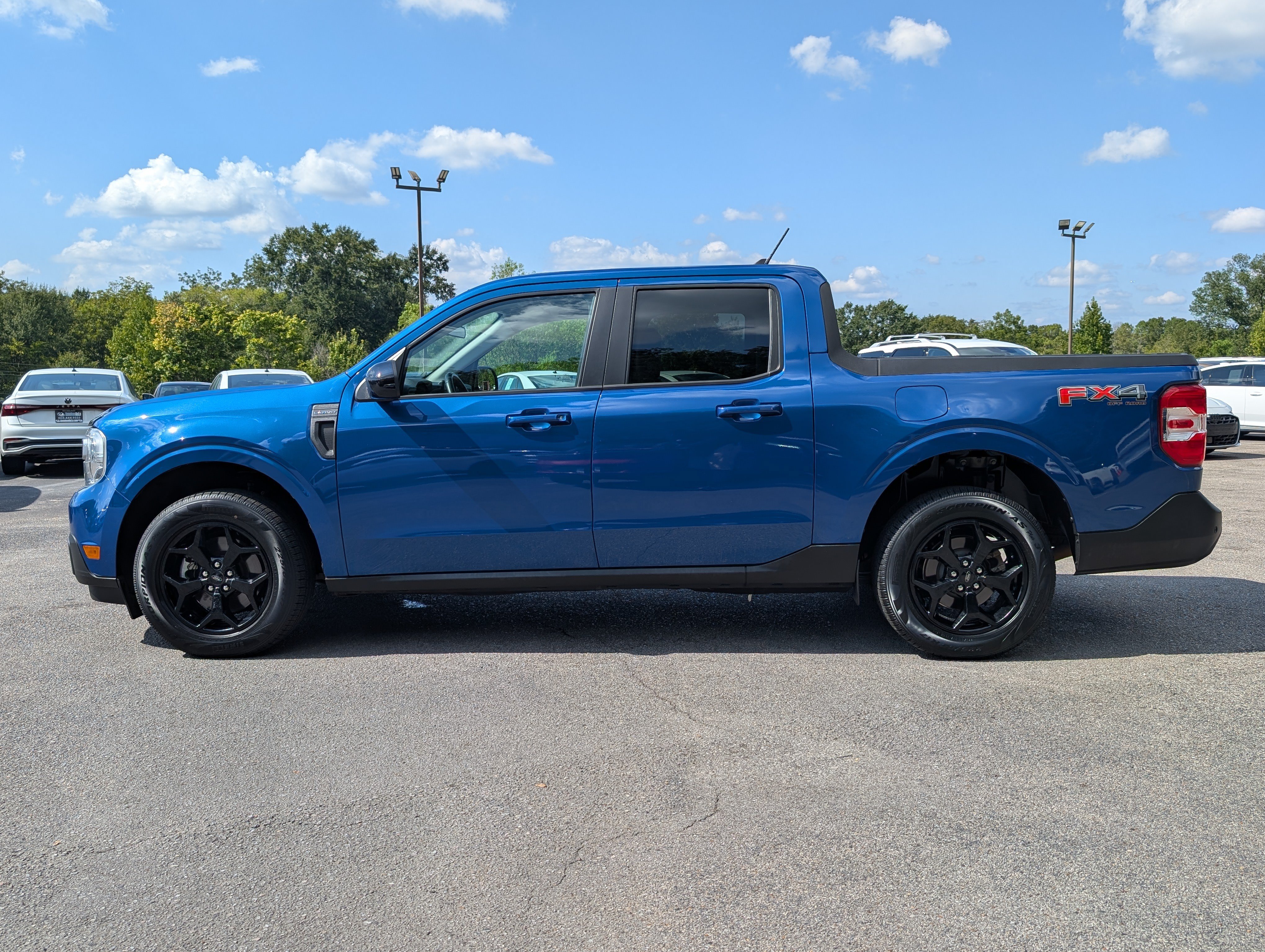 Used 2024 Ford Maverick Lariat w/ FX4 Off-Road Package AWD/4WD image 6