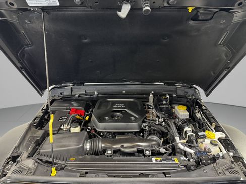 Used 2022 Jeep Wrangler Sport AWD/4WD image 29