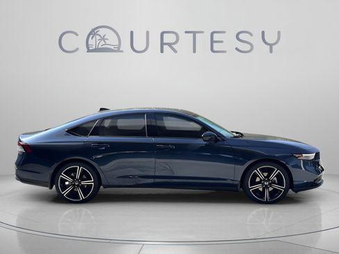 Used 2026 Honda Accord SE image 8