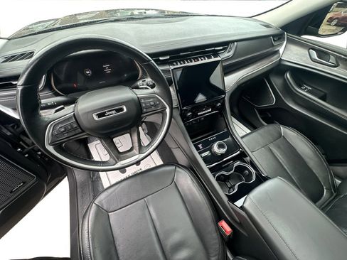 Used 2022 Jeep Grand Cherokee L Limited image 32