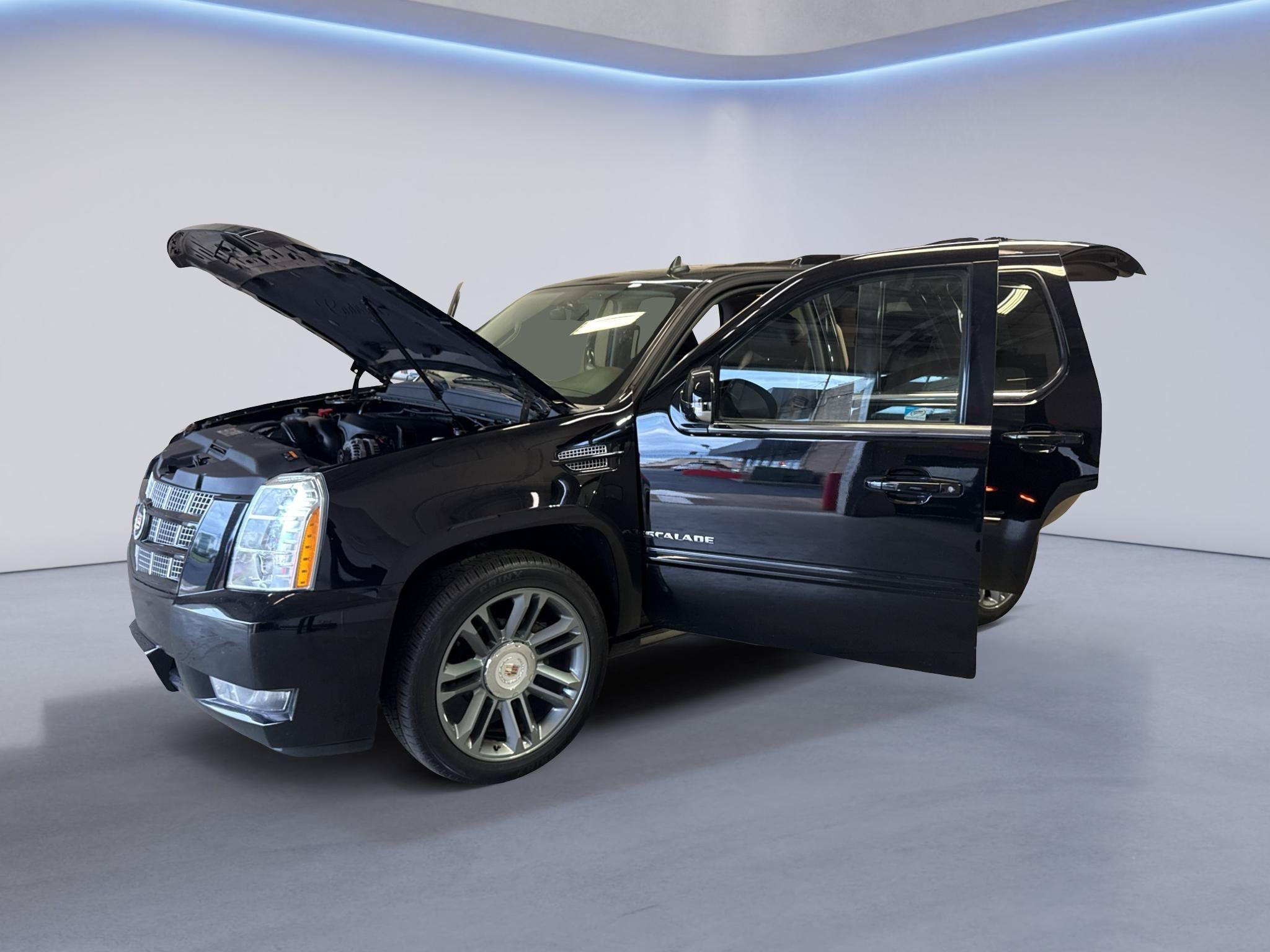 Used 2014 Cadillac Escalade Premium AWD/4WD image 11
