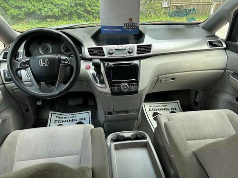 Used 2015 Honda Odyssey EX image 12