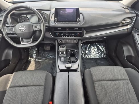 Used 2025 Nissan Rogue SV AWD/4WD image 14