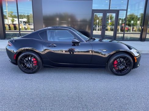 Used 2019 MAZDA MX-5 Miata RF Grand Touring w/ GT-S Package RWD image 3