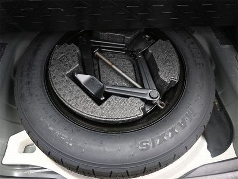 Certified 2025 Toyota RAV4 XLE image 16