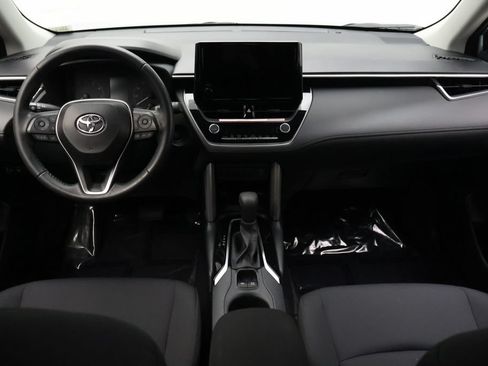 Used 2024 Toyota Corolla Cross LE FWD image 24