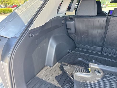 Used 2025 Toyota RAV4 XLE w/ Convenience Package AWD/4WD image 11