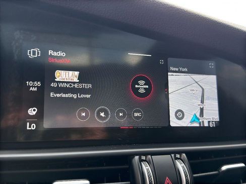 Used 2023 Alfa Romeo Giulia Veloce image 21