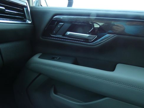 New 2026 GMC Yukon XL Elevation image 24