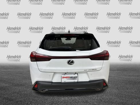 Used 2024 Lexus UX 250h F Sport AWD/4WD image 9