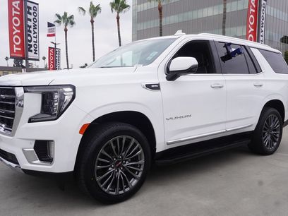 Used 2023 GMC Yukon SLT w/ SLT Premium Package
