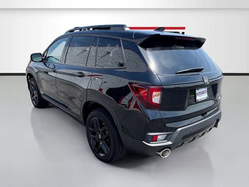 Used 2025 Honda Passport Black Edition image 5