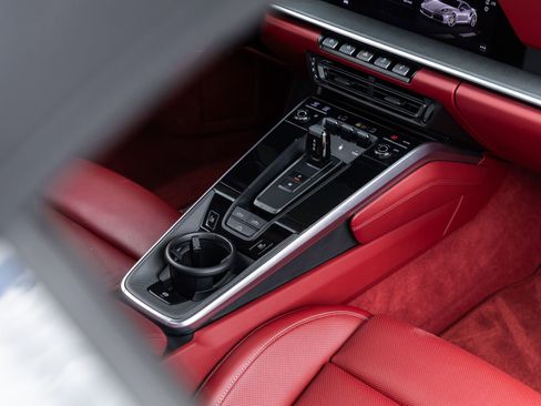 Certified 2022 Porsche 911 Turbo image 37