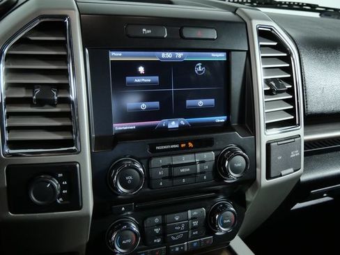 Used 2015 Ford F150 Lariat AWD/4WD image 18