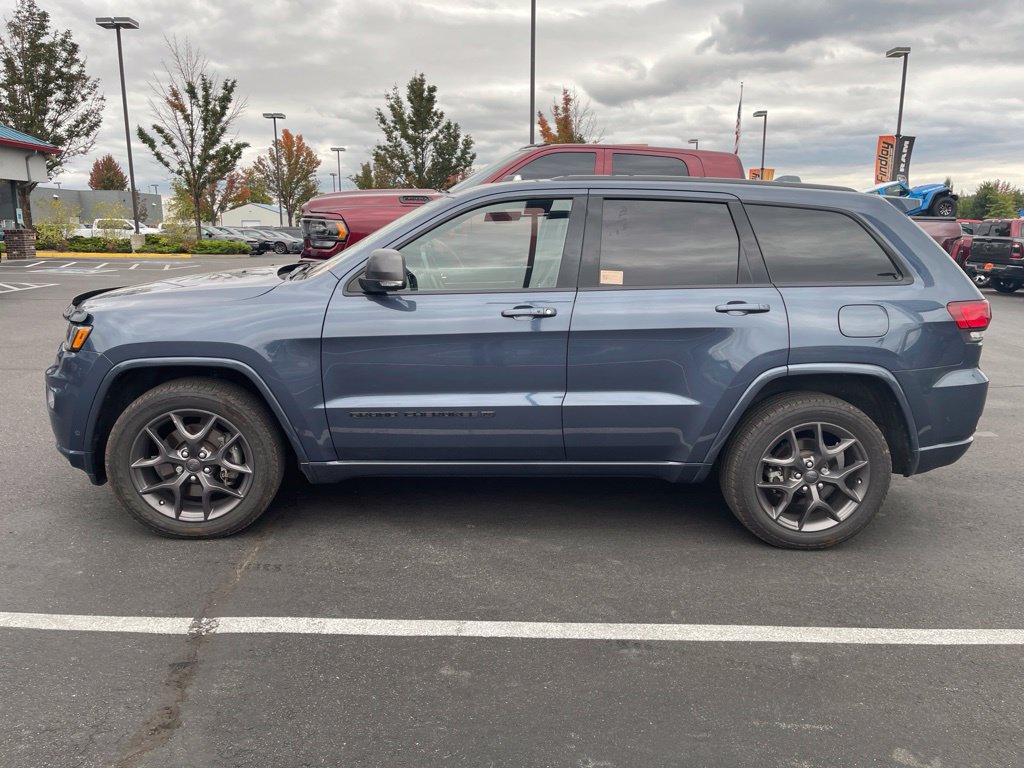 Used 2021 Jeep Grand Cherokee Limited AWD/4WD image 2