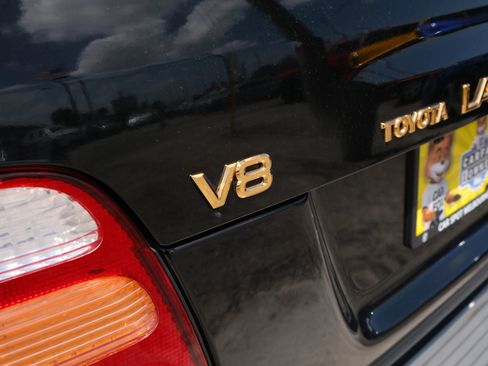 Used 2000 Toyota Land Cruiser AWD/4WD image 16