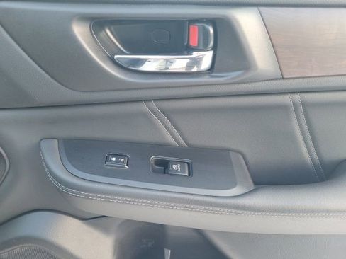 Used 2018 Subaru Outback 2.5i Limited image 18