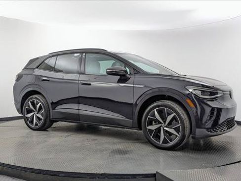 Used 2023 Volkswagen ID.4 Pro S AWD/4WD image 9