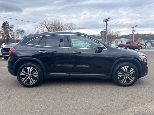 Used 2025 Mercedes-Benz GLA 250 4MATIC image 15