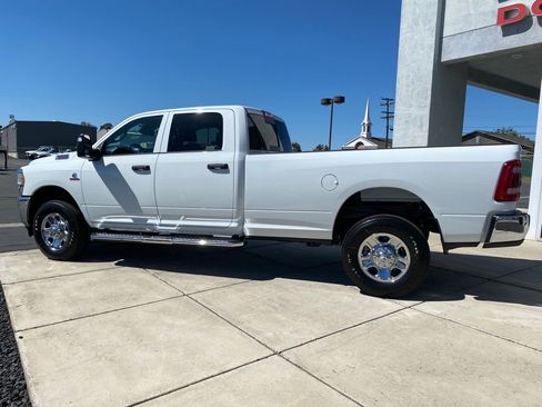 Used 2024 RAM 2500 Tradesman w/ Safety Group image 4