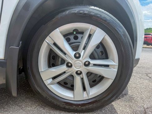 Used 2020 Nissan Kicks S FWD image 19
