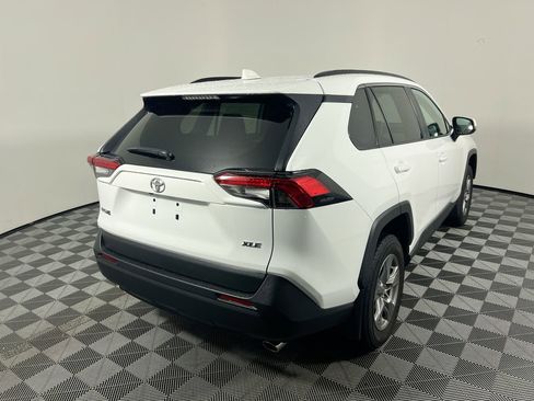 Used 2025 Toyota RAV4 XLE FWD image 3