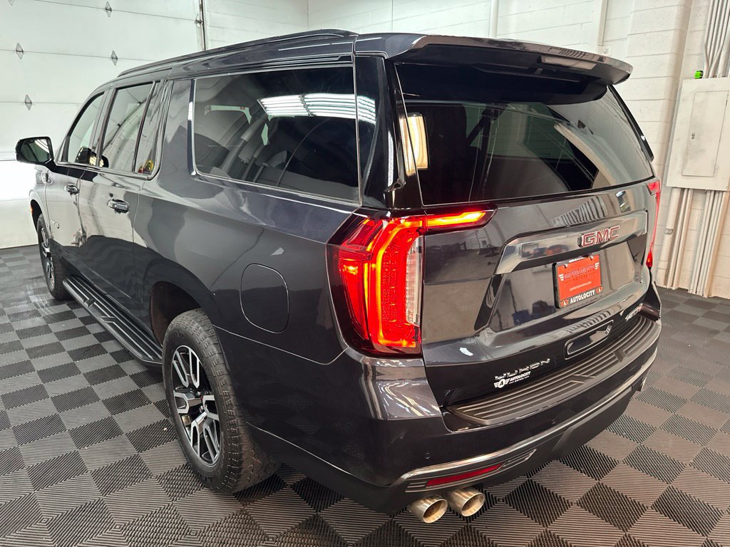 Used 2023 GMC Yukon XL AT4 w/ Technology Package AWD/4WD image 7