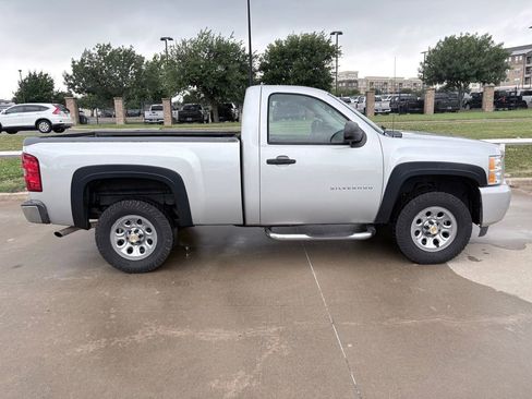 Used 2011 Chevrolet Silverado 1500 W/T w/ LS Package RWD image 3