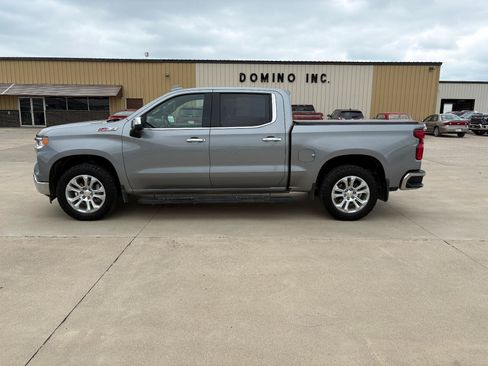Used 2023 Chevrolet Silverado 1500 LTZ w/ Technology Package AWD/4WD image 3