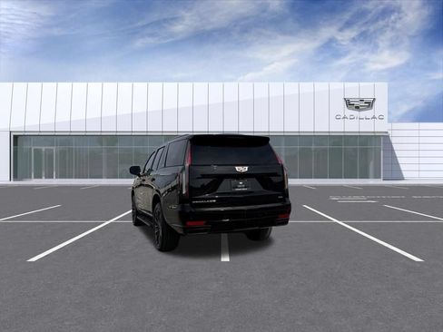 Certified 2024 Cadillac Escalade Premium Luxury w/ Performance Package AWD/4WD image 11