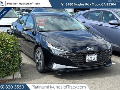 Used 2023 Hyundai Elantra Limited