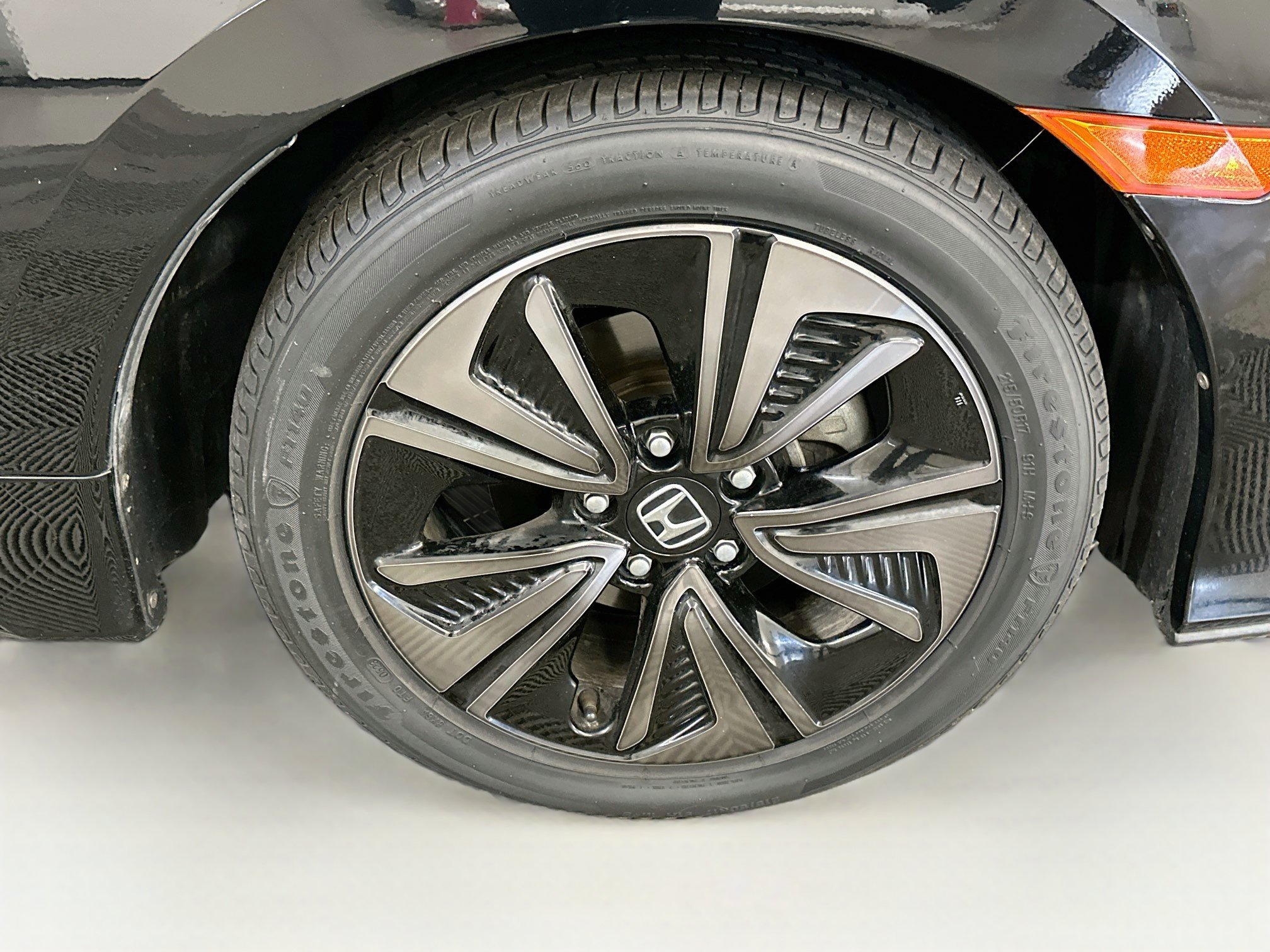 Used 2019 Honda Civic EX image 11