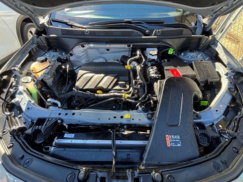 Used 2025 Buick Envista Sport Touring image 32