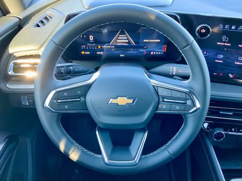 New 2026 Chevrolet Traverse LT w/ LPO, Floor Liner Package image 39