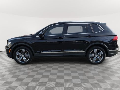 Certified 2020 Volkswagen Tiguan SEL image 8