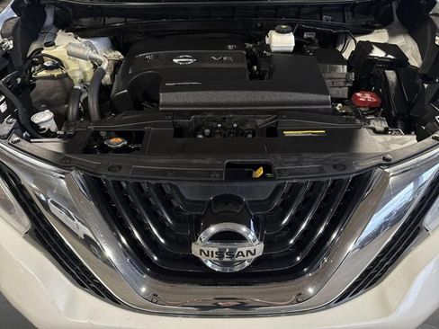 Used 2018 Nissan Murano SL w/ Moonroof Package image 28