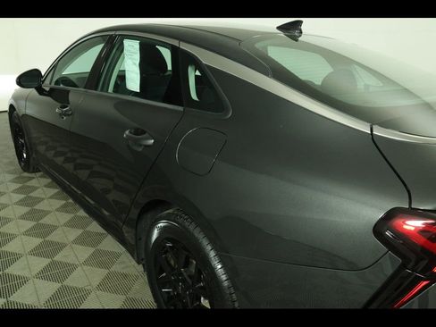 Used 2025 Kia K5 LXS FWD image 17