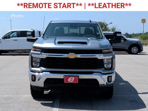 Used 2024 Chevrolet Silverado 2500 LT w/ Texas Edition AWD/4WD image 2